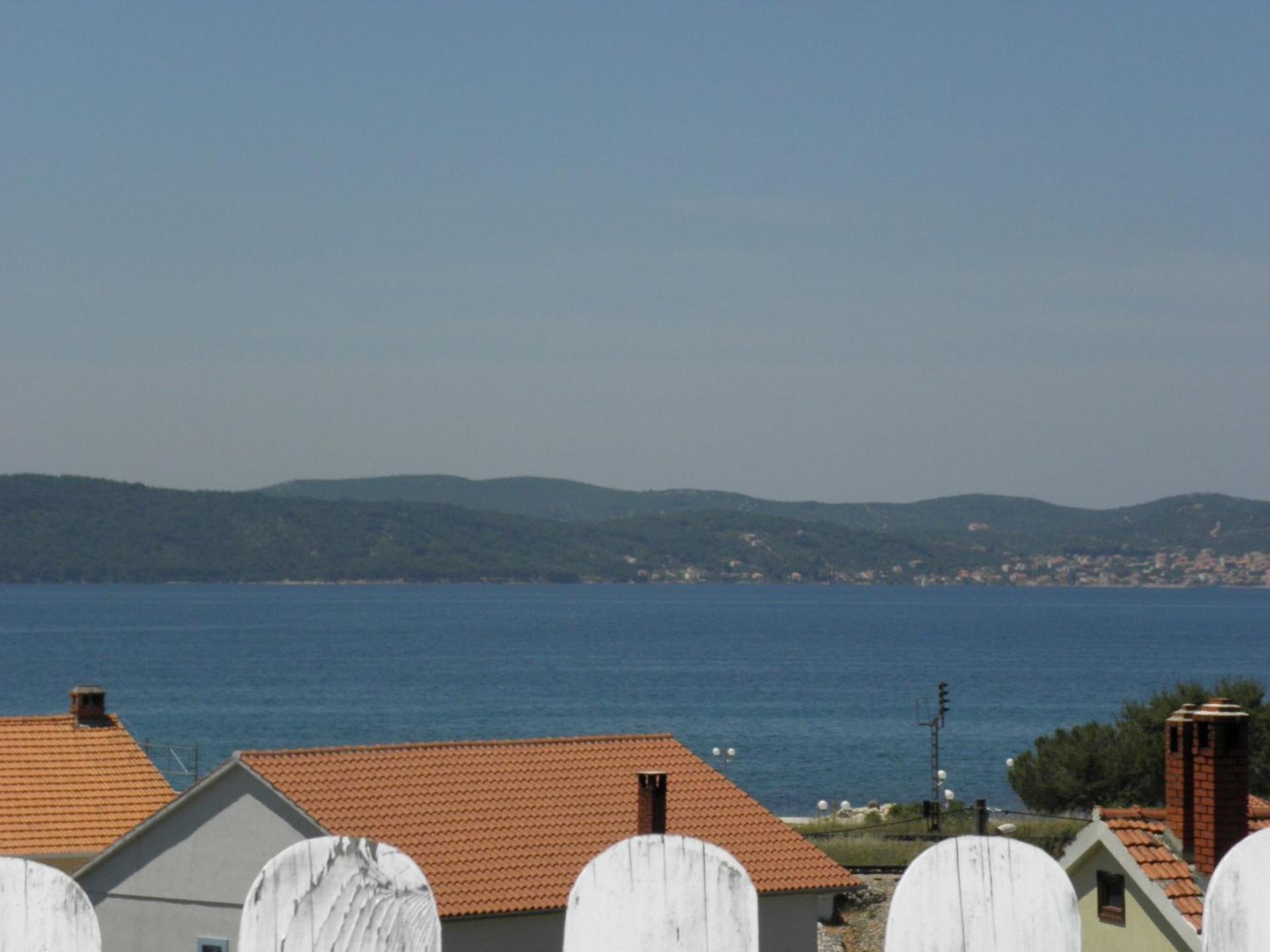 Apartments Zvone - 100 M From Sea Bibinje Εξωτερικό φωτογραφία