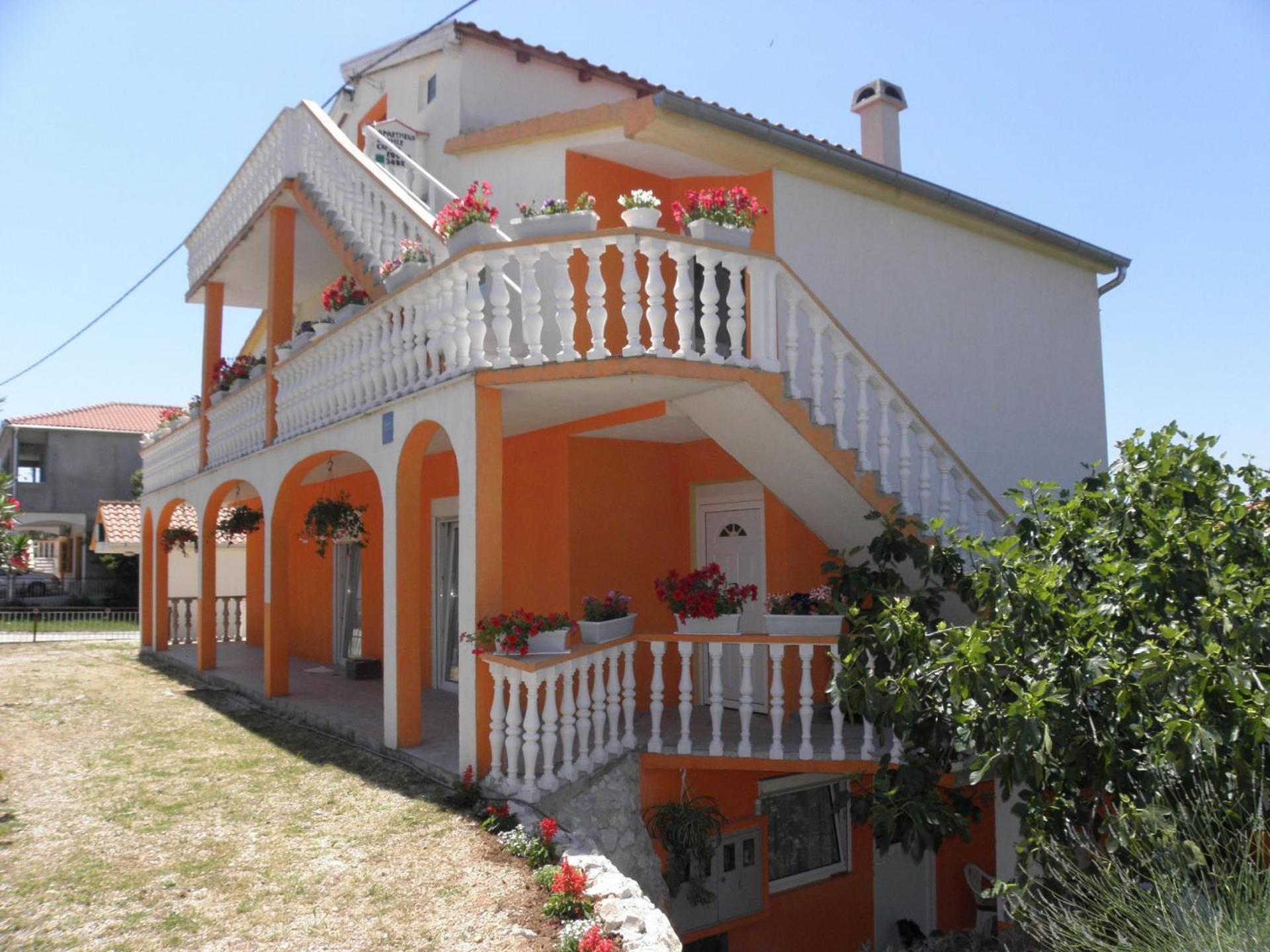 Apartments Zvone - 100 M From Sea Bibinje Εξωτερικό φωτογραφία